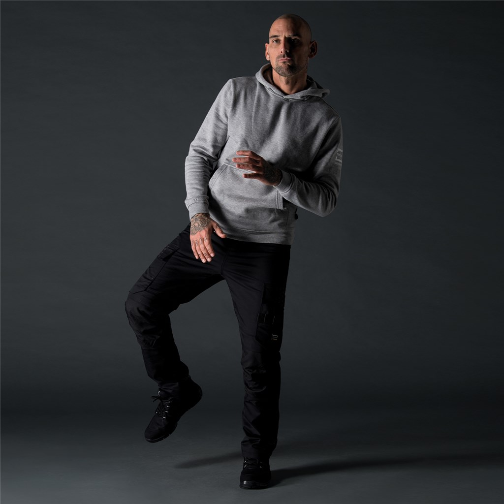 Model_Black