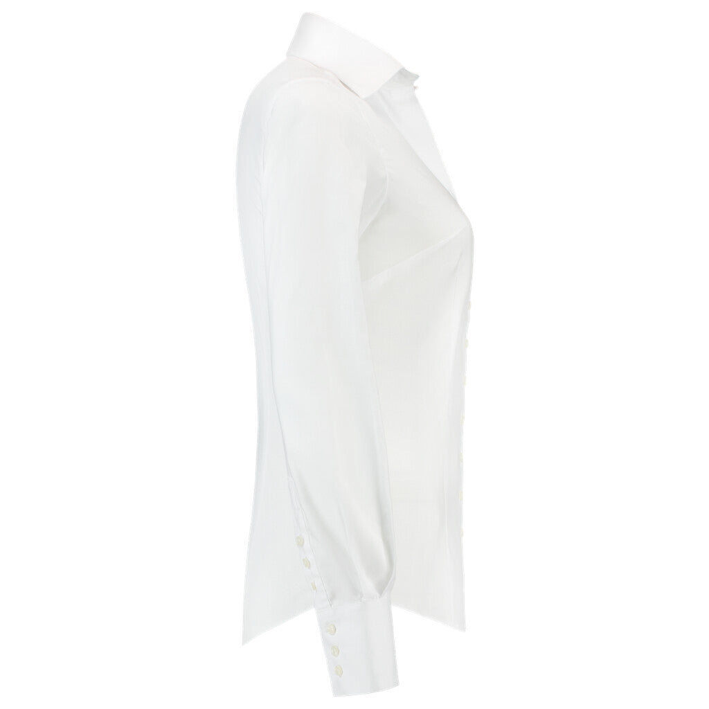White_05