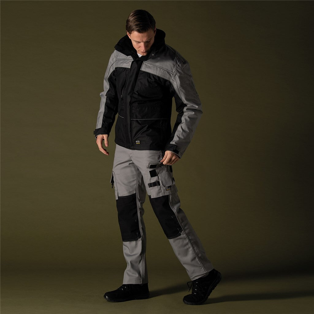 Model_Dark_Grey-Black