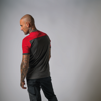 Model_Dark_Grey-Red