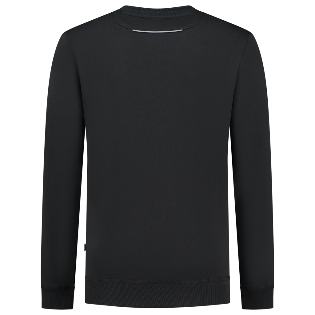 Black-Grey_03