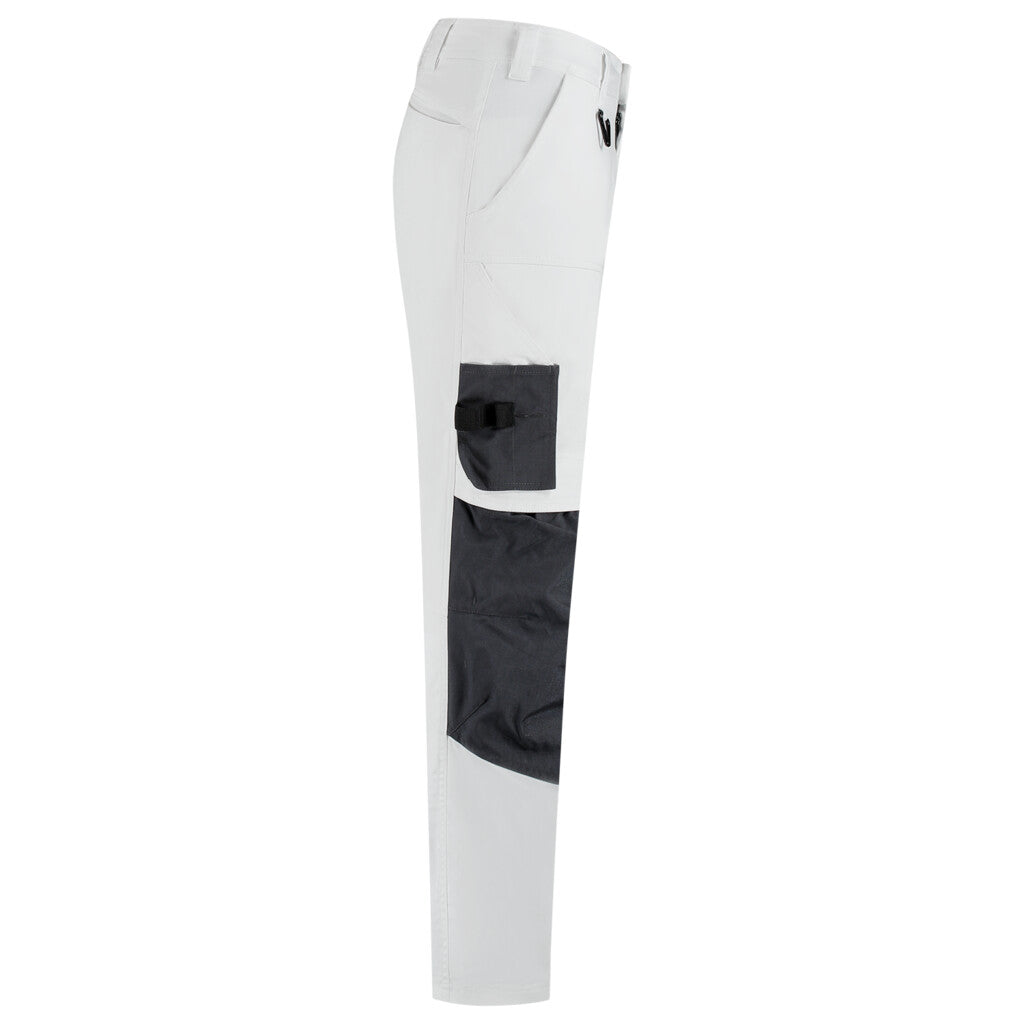 White_05