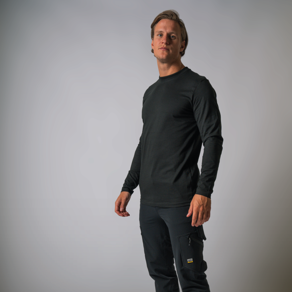 Model_Black