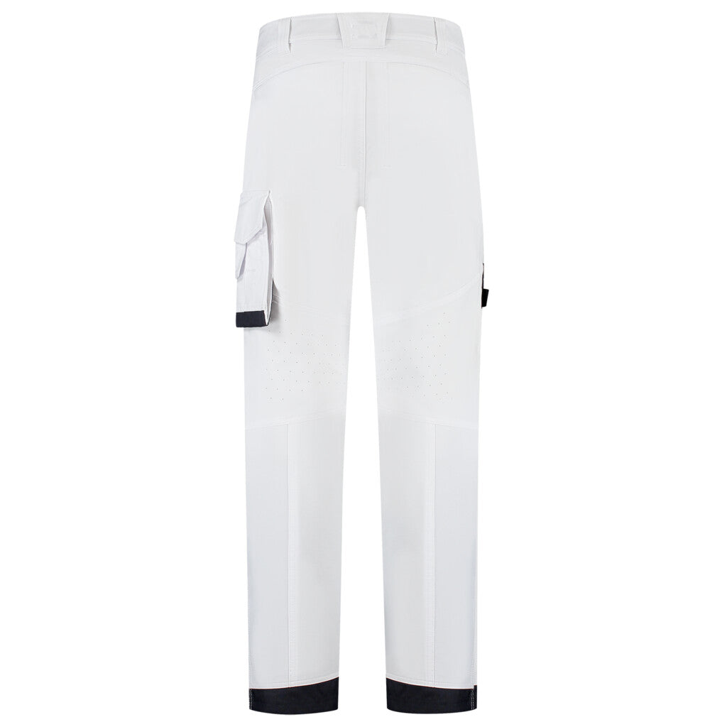 White_03