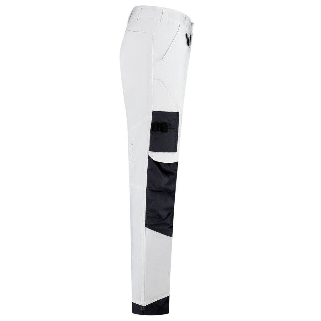 White_05