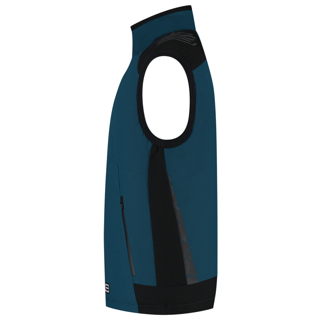 Teal-Black_04